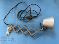 Industrial extendable desk lamp