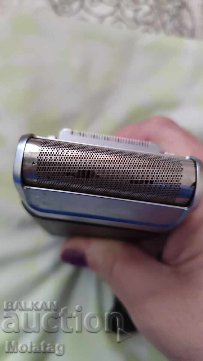Auction  BRAUN shaver