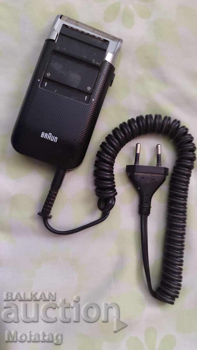 BRAUN shaver