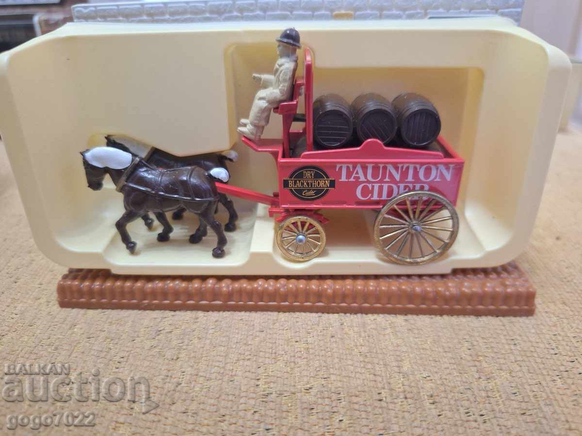 LLEDO MODELL  ENGLAND  1/49 с цена € 2.00 | 3.91 лв.