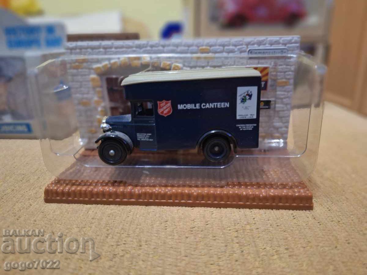 LLEDO MODELL  ENGLAND  1/49 с цена € 2.00 | 3.91 лв.