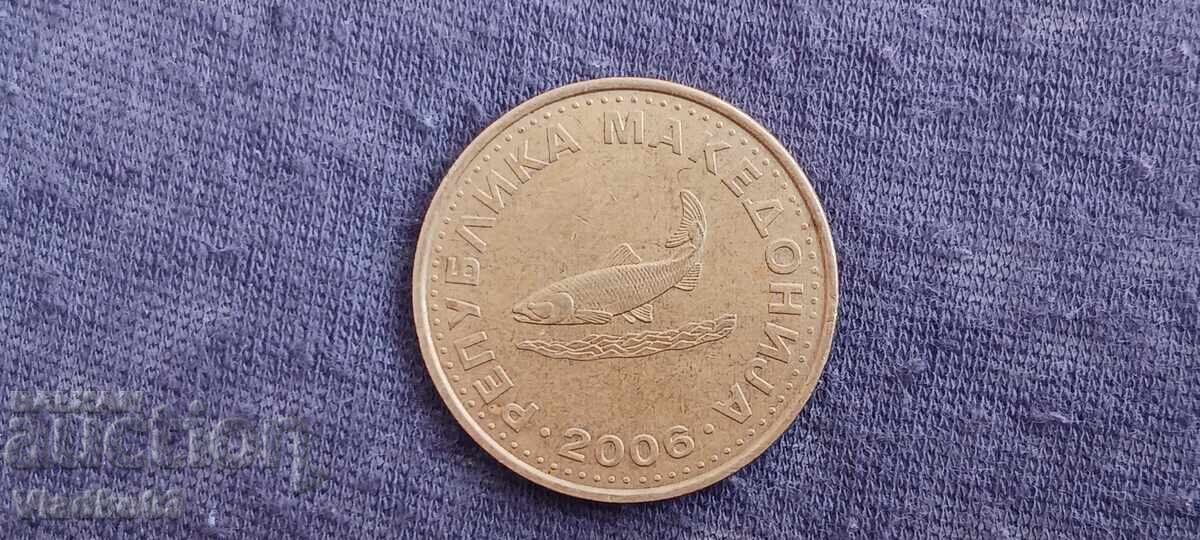 Macedonia 2 denari 2006 cu preț € 0.01 | 0.02 BGN Macedonia 2 denari 2006 cu preț € 0.01 | 0.02 BGN
