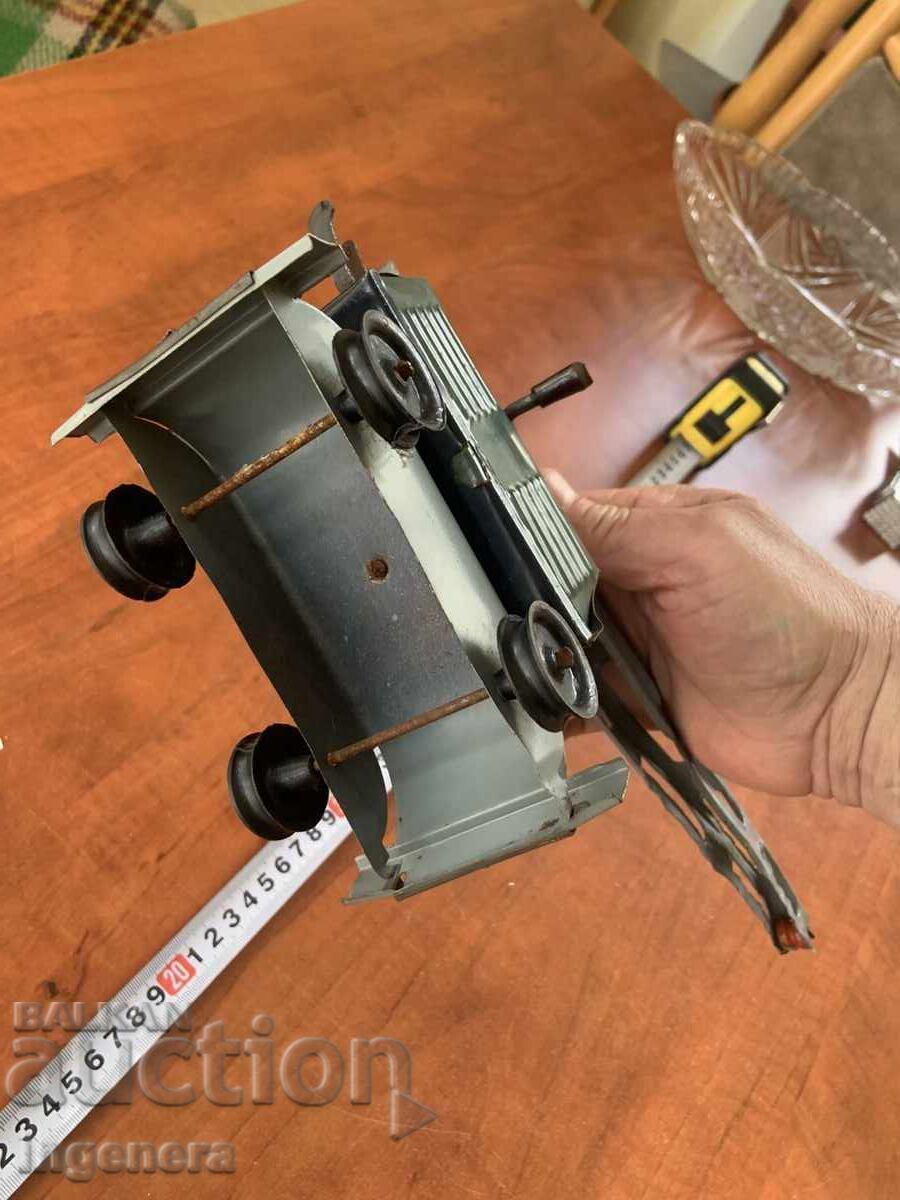Auction VINTAGE TIN TOY FOR REPAIR AND COLLECTION Auction VINTAGE TIN TOY FOR REPAIR AND COLLECTION