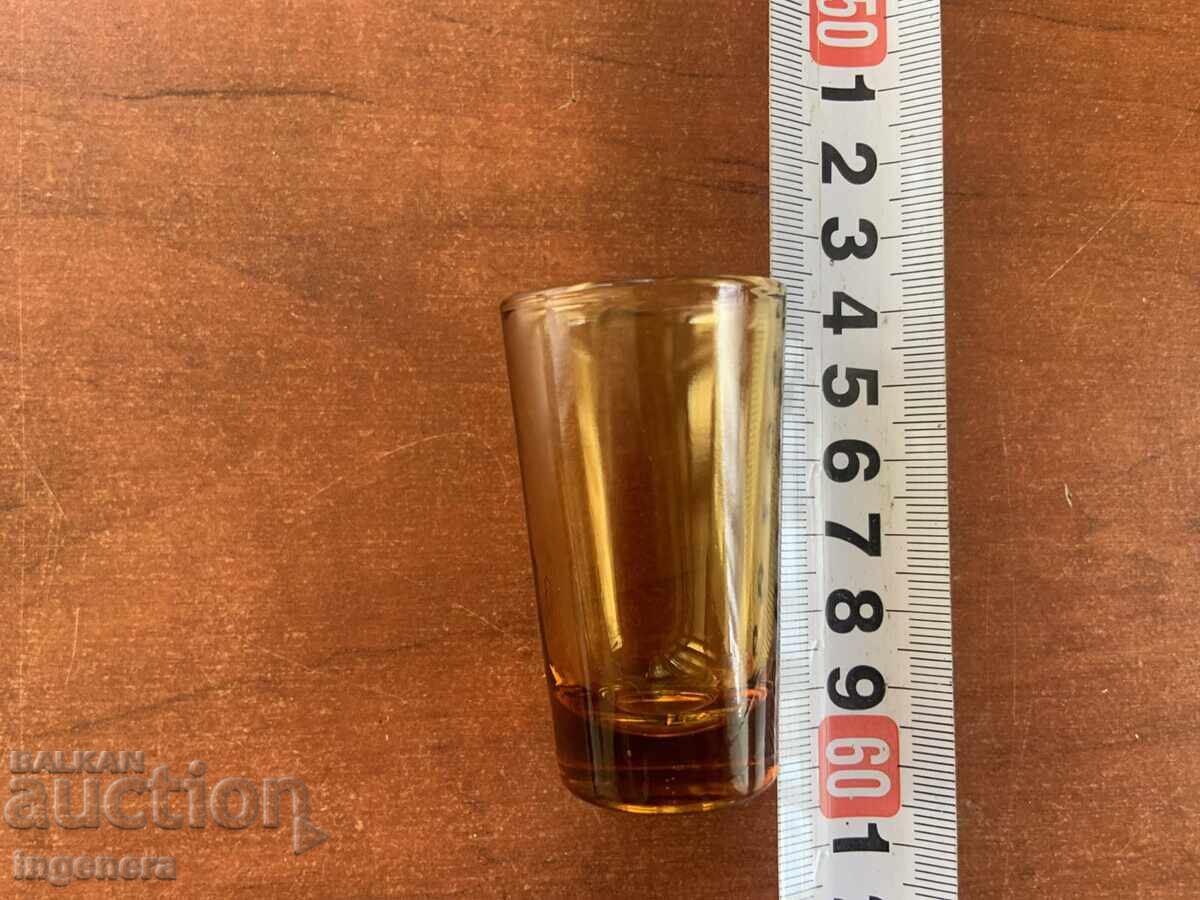 PAHAR PAHARE PENTRU CONIAC CU RAKI DIN STICLĂ COLORATĂ DIN PERIOADA SOCIALISTĂ - 4 BUC cu preț € 12.00 | 23.47 BGN