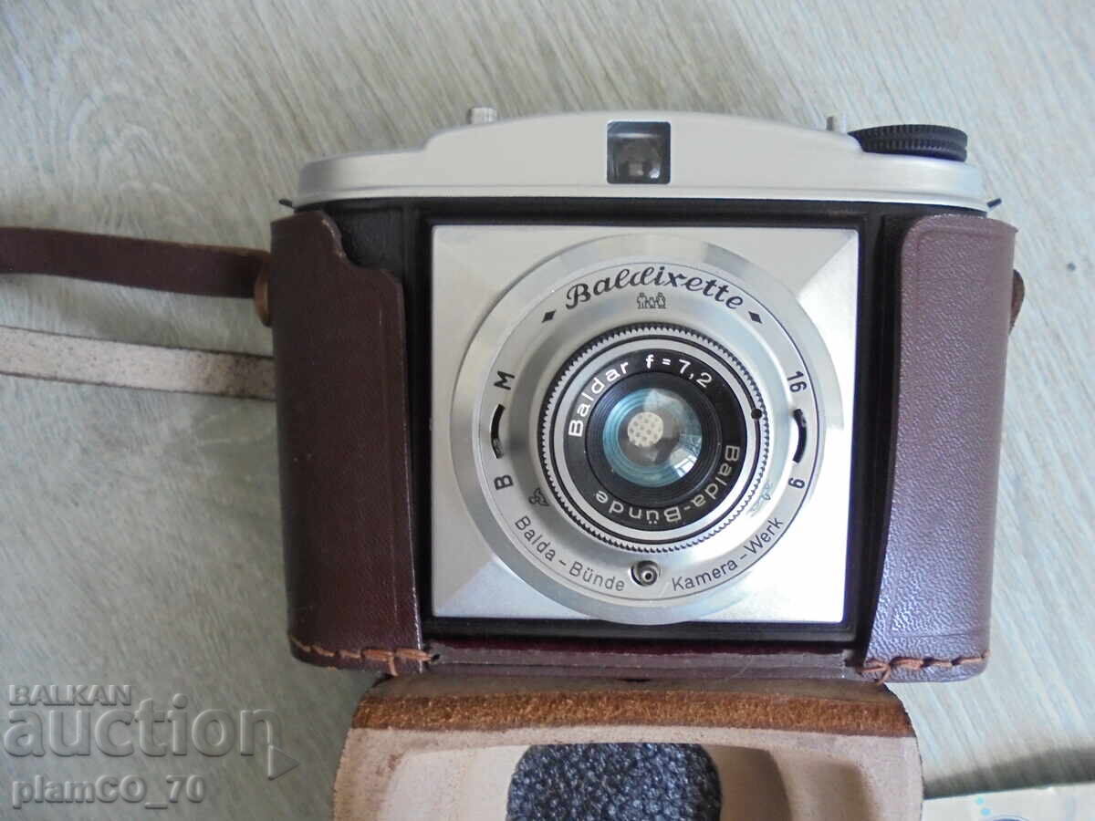 Nr. 8633 Aparat foto german vechi Balda Baldixette Nr. 8633 Aparat foto german vechi Balda Baldixette
