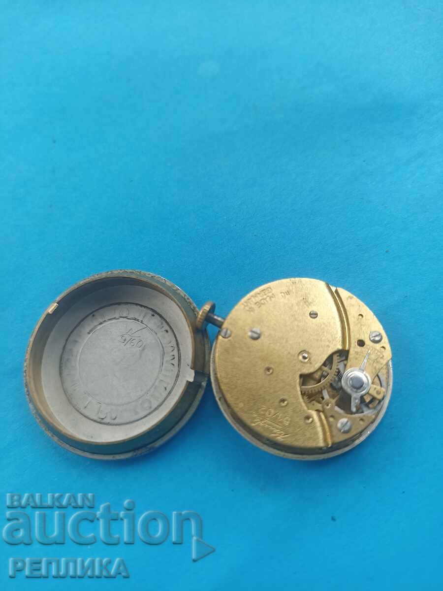 Mecanismul ceasului cu preț € 5.00 | 9.78 BGN