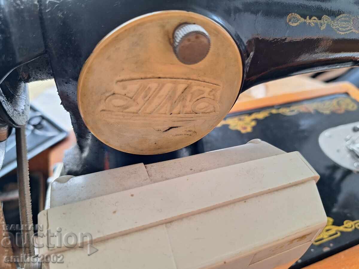 Παλιά φορητή ραπτομηχανή Tulla σε αυθεντική θήκη - 7