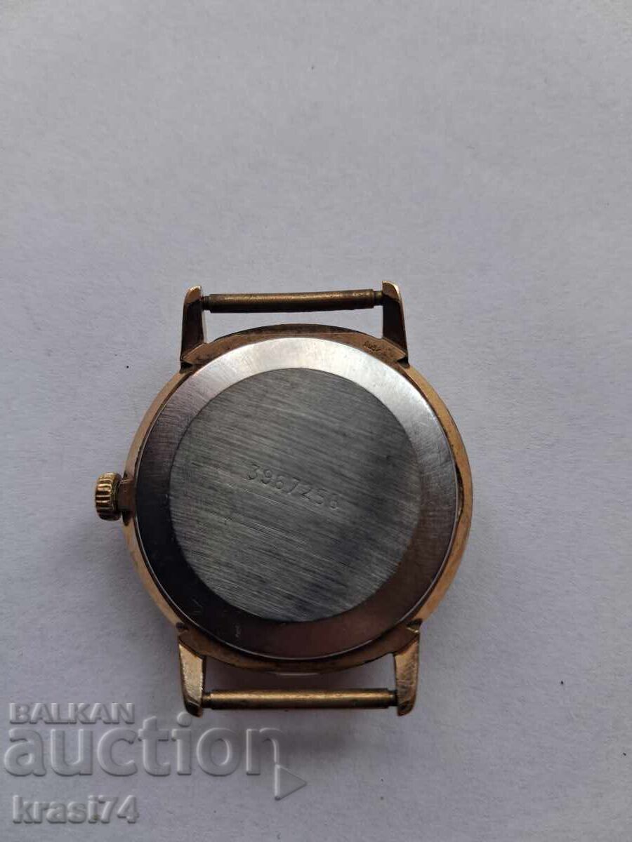 Ceas placat cu aur cu preț € 40.00 | 78.23 BGN Ceas placat cu aur cu preț € 40.00 | 78.23 BGN