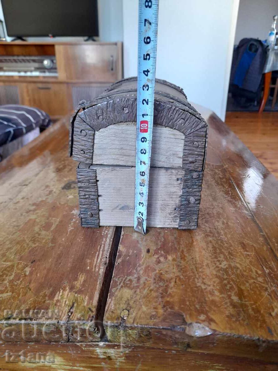 Delivery of Old wooden small chest, chest