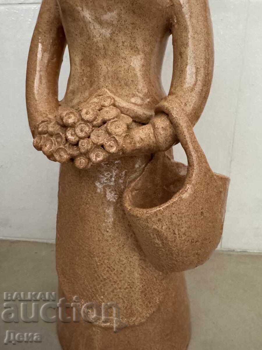 Auction  Original ceramic figure