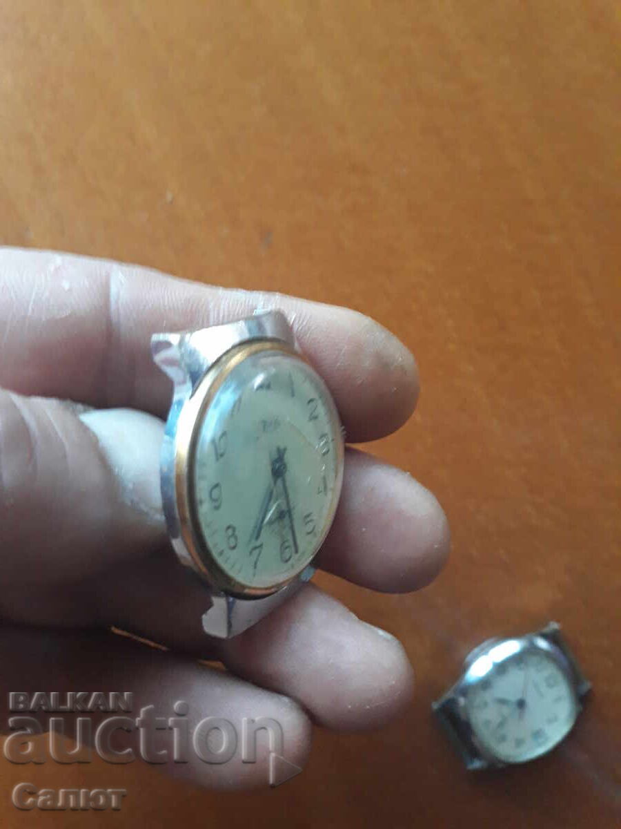 Lot de ceasuri rusești cu preț € 15.00 | 29.34 BGN Lot de ceasuri rusești cu preț € 15.00 | 29.34 BGN