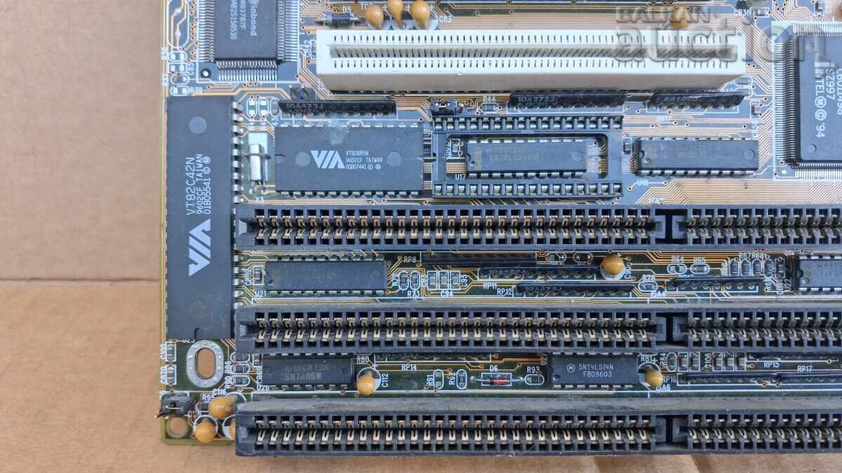 Livrarea INTEL 1994 placă de bază retro SOCKET 7 pentru calculator Livrarea INTEL 1994 placă de bază retro SOCKET 7 pentru calculator