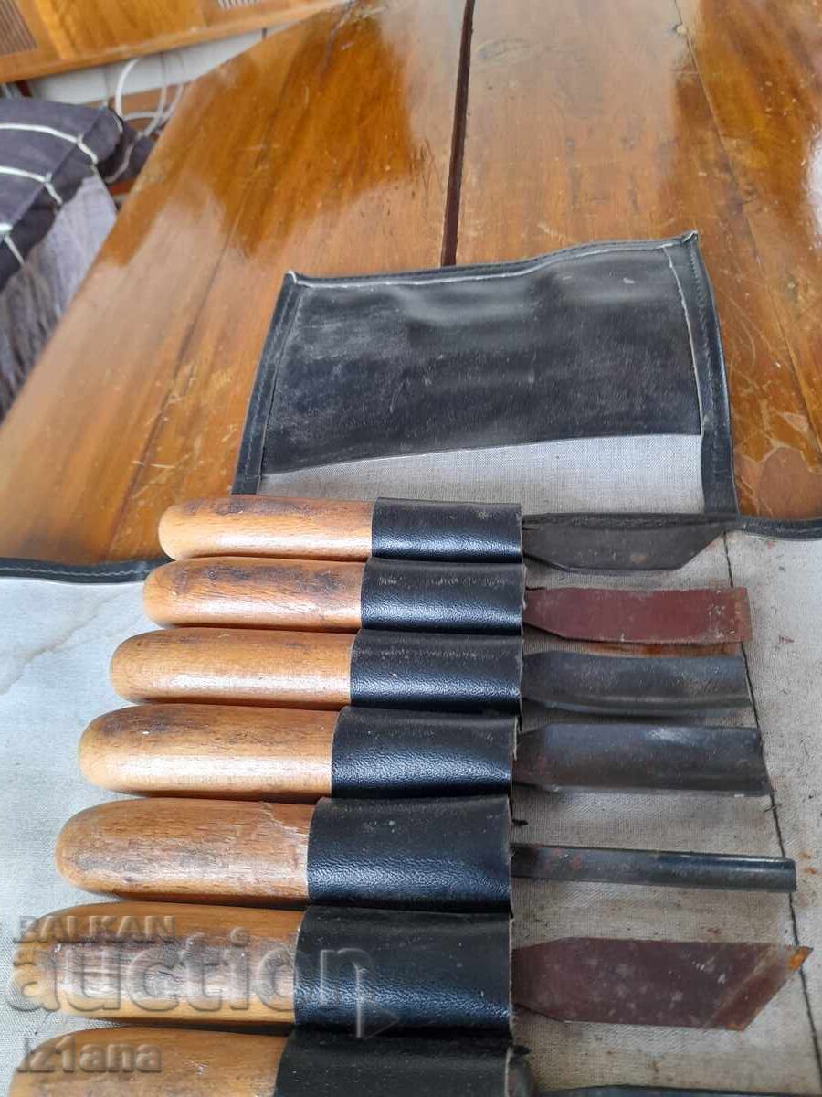 Licitație Dălți vechi pentru sculptură în lemn