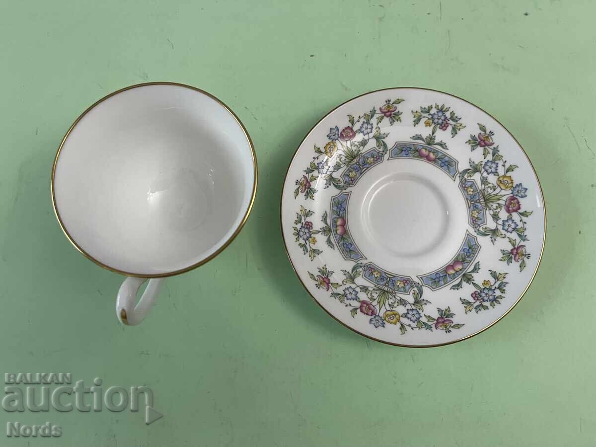 Παράδοση Σετ από αγγλική πορσελάνη Royal Worcester