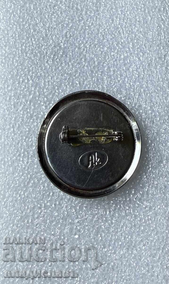 insignă emblemă auto Nissan Japonia cu preț € 5.00 | 9.78 BGN insignă emblemă auto Nissan Japonia cu preț € 5.00 | 9.78 BGN