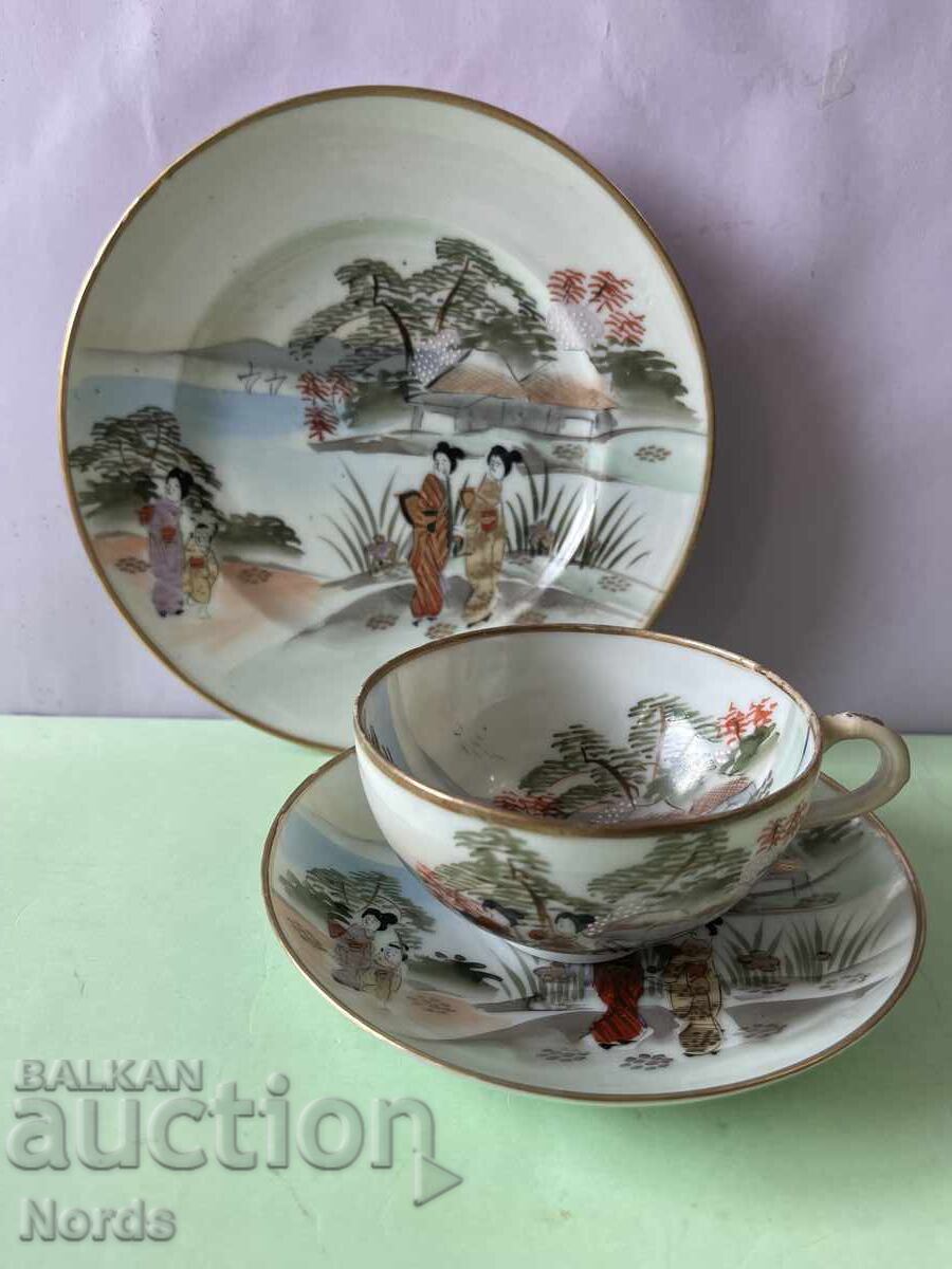 Frumos set japonez de ceai din trei piese cu preț € 1.65 | 3.23 BGN