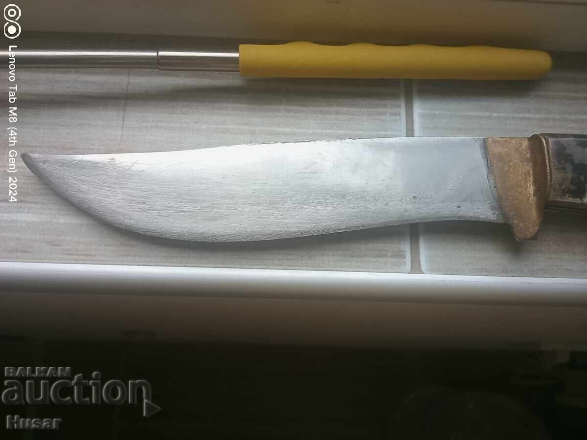 Delivery of Old knife with decoration / maker's mark on the blade