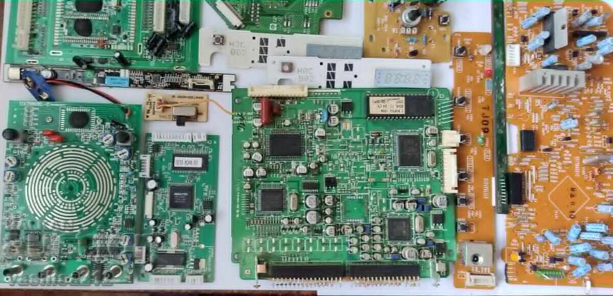 Electronic scrap, circuit boards with price € 3.00 | 5.87 BGN Electronic scrap, circuit boards with price € 3.00 | 5.87 BGN