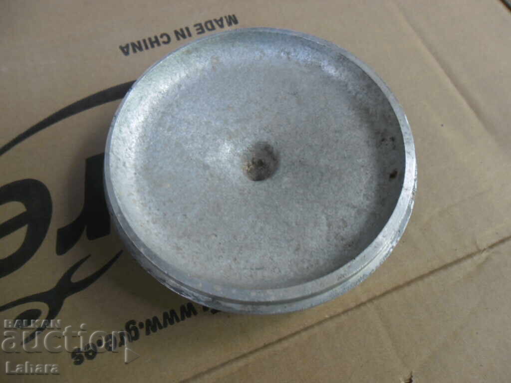 Massive aluminum cover with price € 1.00 | 1.96 BGN