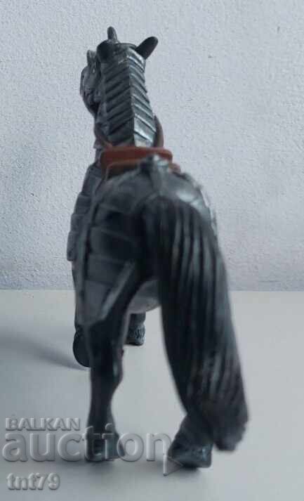 Delivery of Figure, knight horse soldier – Simba