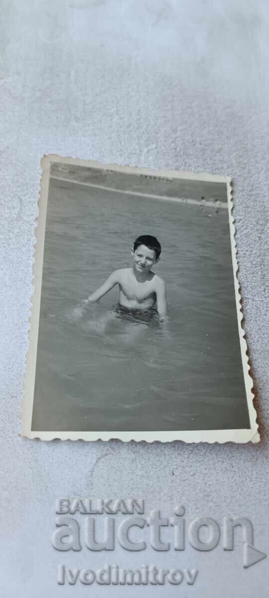 Fotografie Băiat în mare