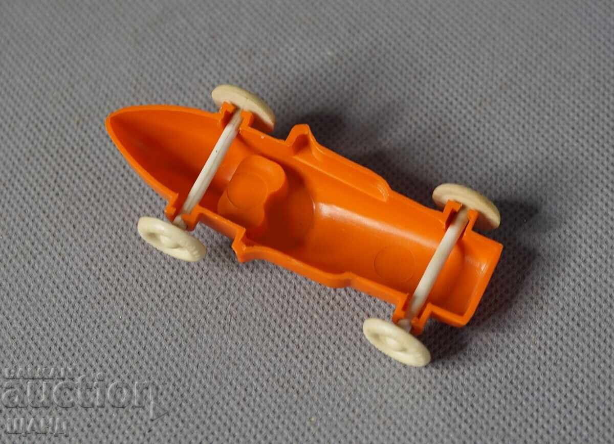 Veche jucărie rusească din plastic model mașină de curse - 5 Veche jucărie rusească din plastic model mașină de curse - 5