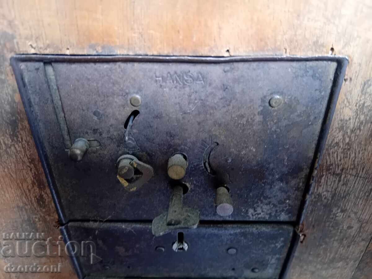 Δημοπρασία Επιτραπέζιο ξυπνητήρι HANSA. Λειτουργεί Δημοπρασία Επιτραπέζιο ξυπνητήρι HANSA. Λειτουργεί