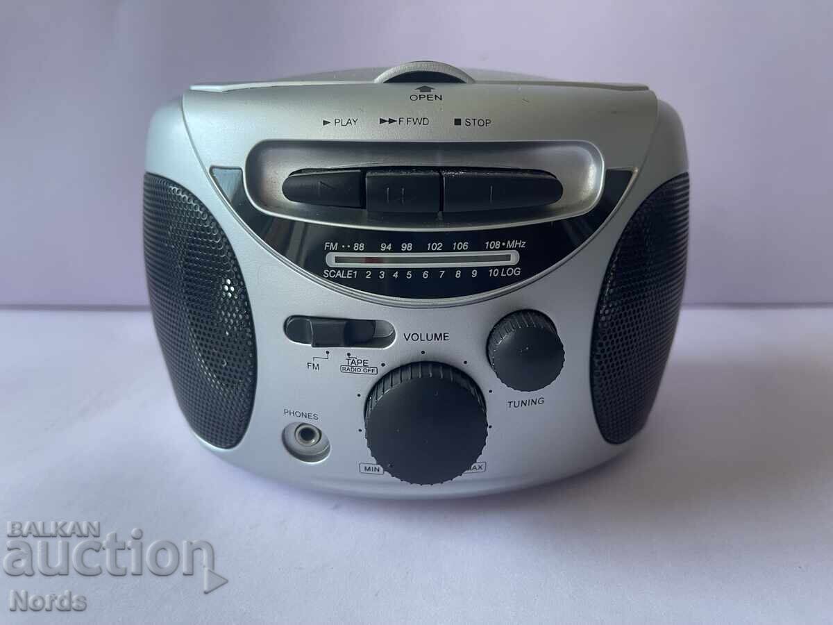 Casetofon retro cu radio