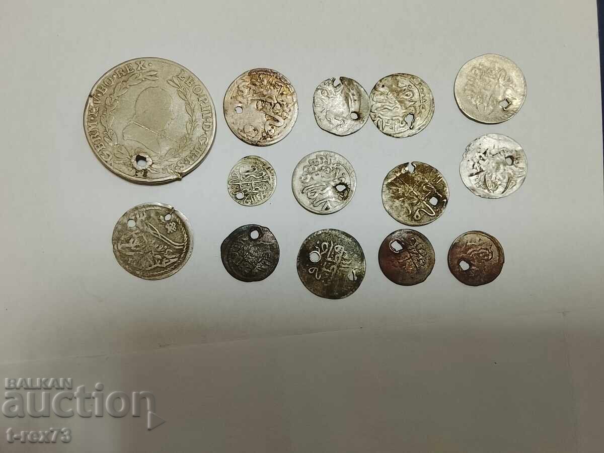 Pendaruri din argint pentru costum popular, 14 bucăți, turcești / otomane cu preț € 21.00 | 41.07 BGN