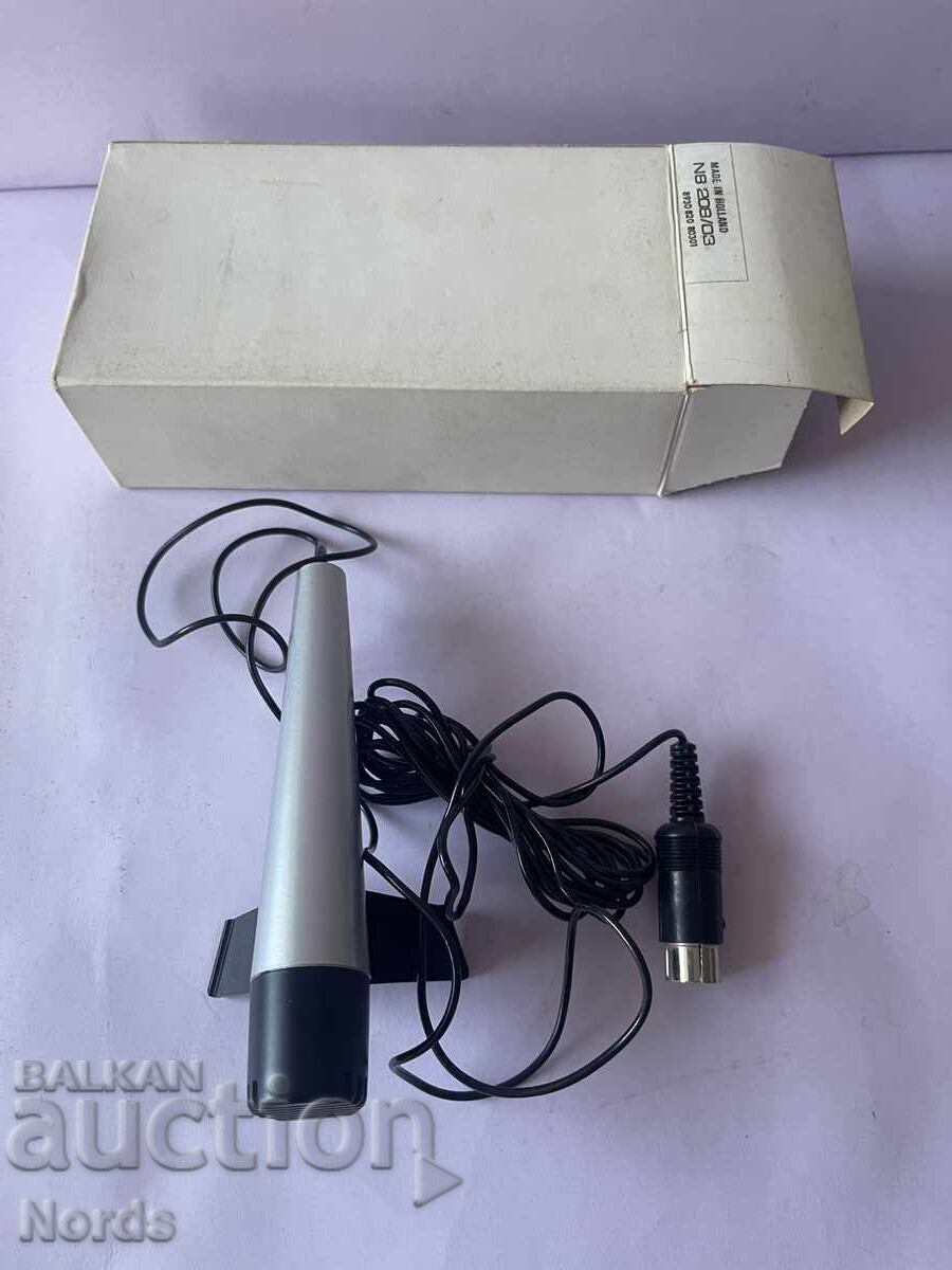 Microfon retro cu preț € 0.11 | 0.22 BGN