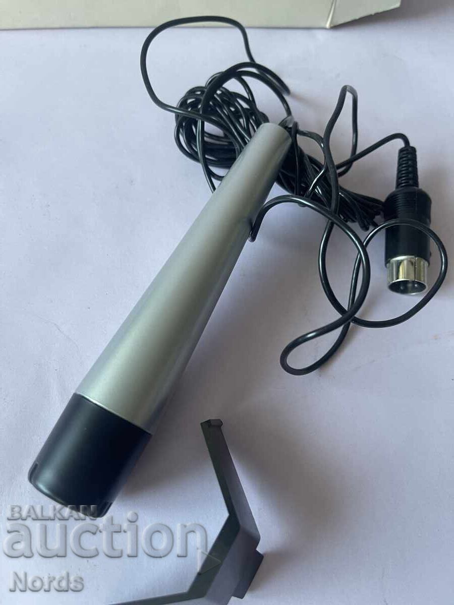 Livrarea Microfon retro