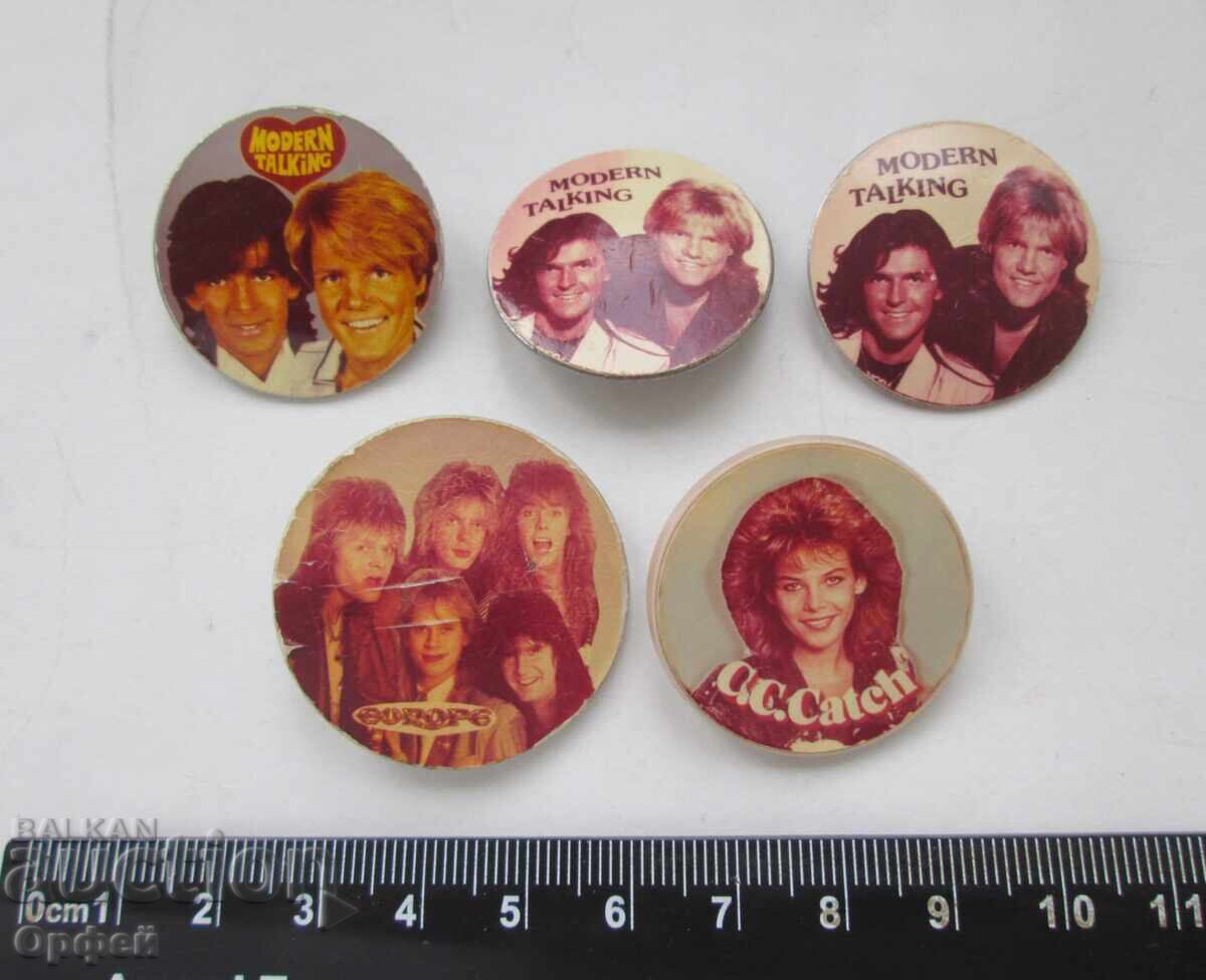 Lot de 5 insigne vechi disco C.C.Catch și Modern Talking cu preț € 20.00 | 39.12 BGN Lot de 5 insigne vechi disco C.C.Catch și Modern Talking cu preț € 20.00 | 39.12 BGN
