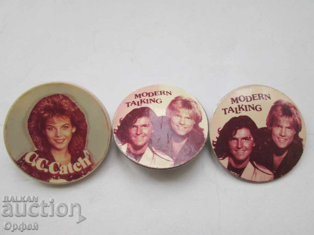 Livrarea Lot de 5 insigne vechi disco C.C.Catch și Modern Talking Livrarea Lot de 5 insigne vechi disco C.C.Catch și Modern Talking