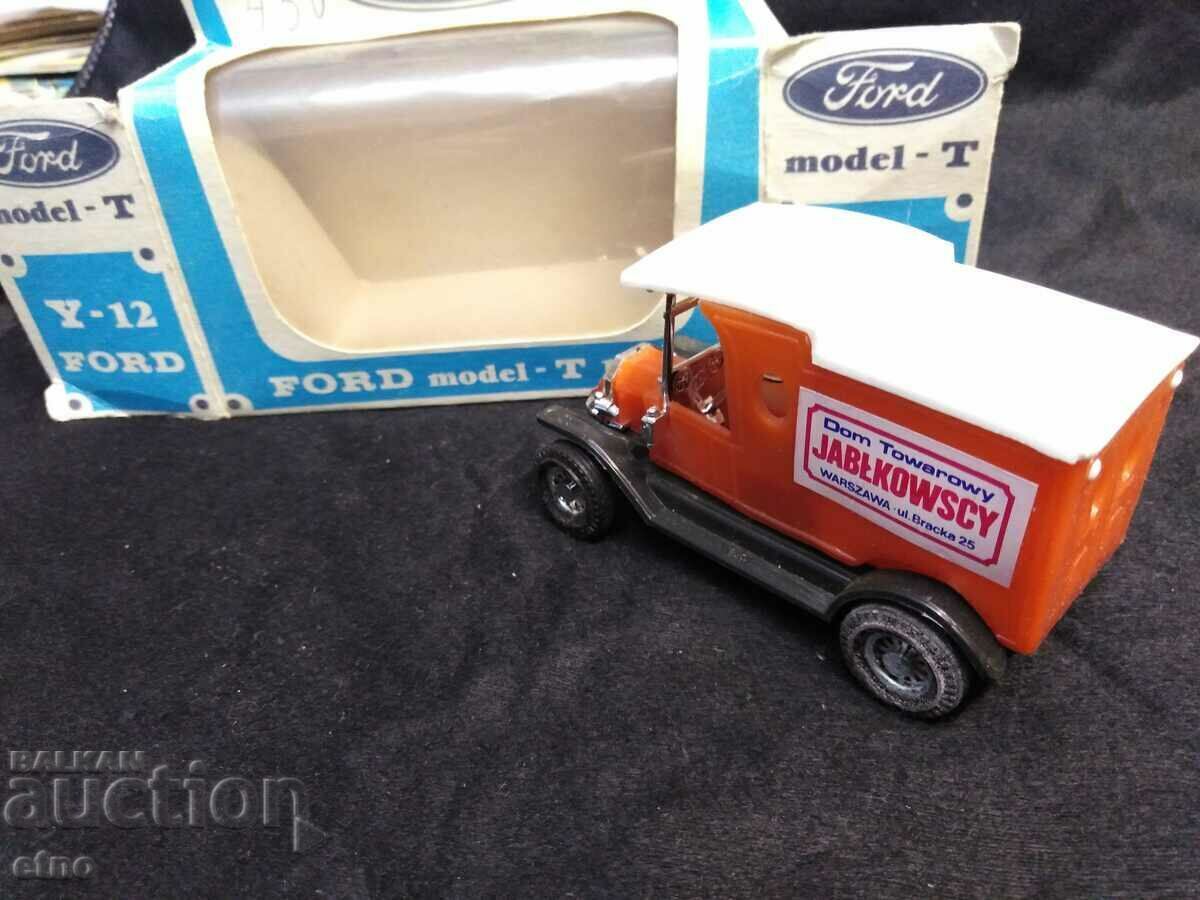 Licitație FORD-T, Y-12, SCALA 1:35, jucărie SOC, jucării