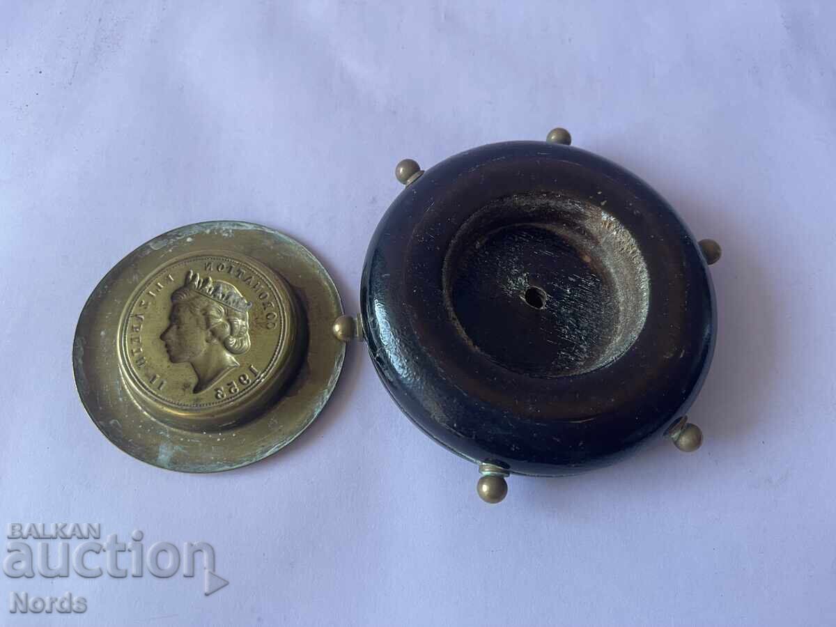 Livrarea Decorațiune metalică vintage cu ramă din lemn