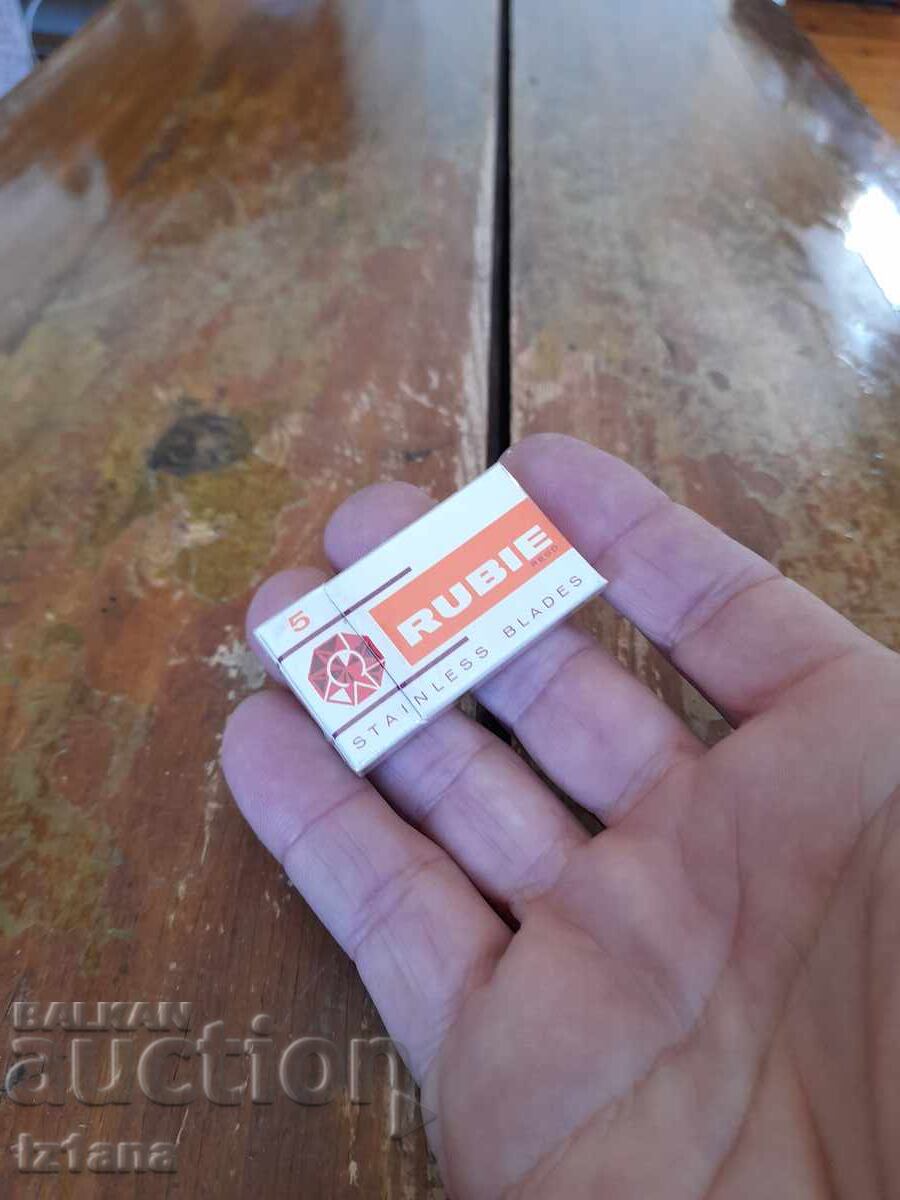 Livrarea Brici vechi RUBIE