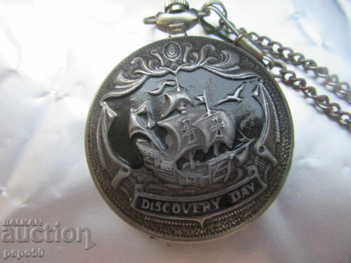 Auction  EXCELLENT MECHANICAL POCKET WATCH "MOLNIJA" WITH CHAIN
