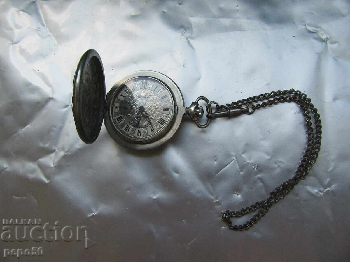 EXCELLENT MECHANICAL POCKET WATCH "MOLNIJA" WITH CHAIN