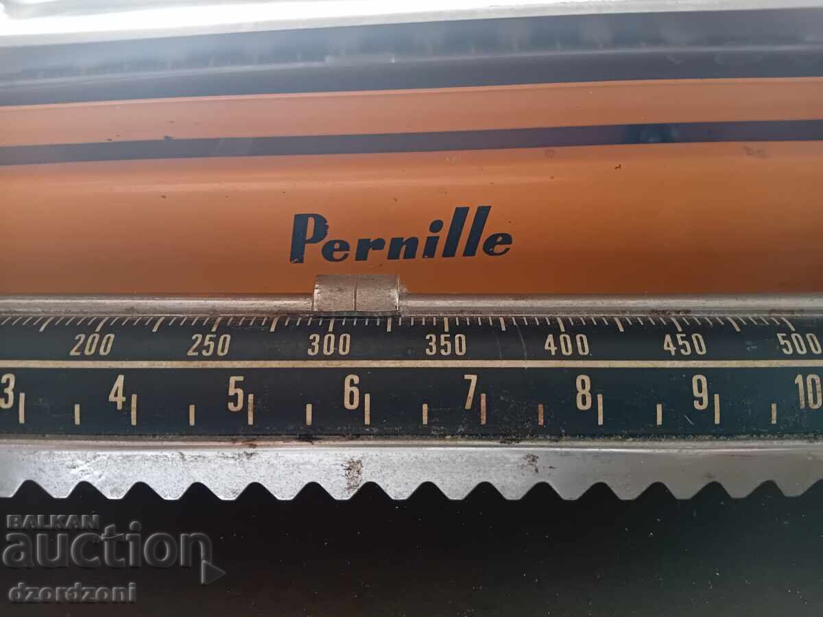Auction  Household scale
