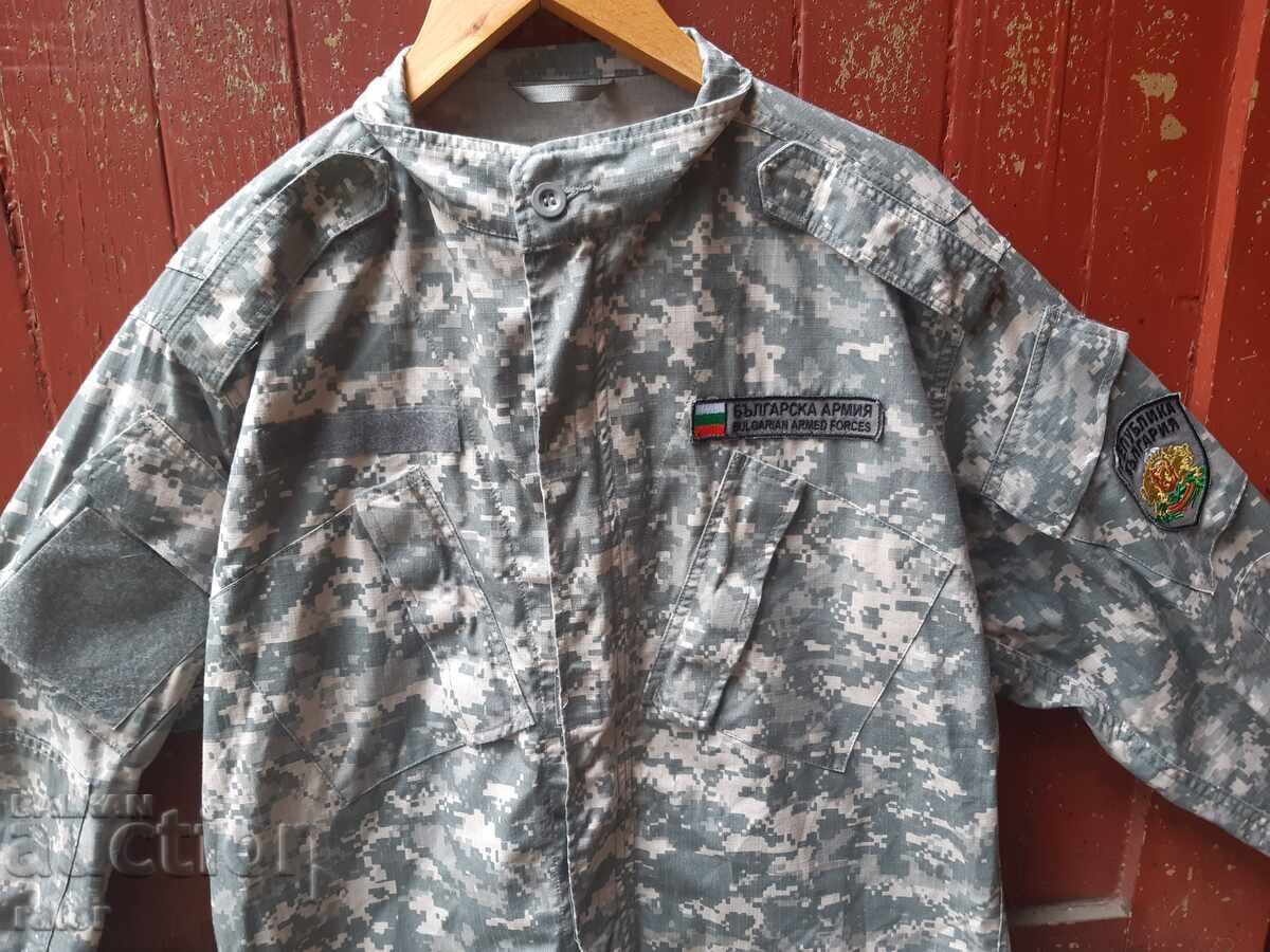 Cămașă militară de camuflaj - BA cu preț € 8.00 | 15.65 BGN
