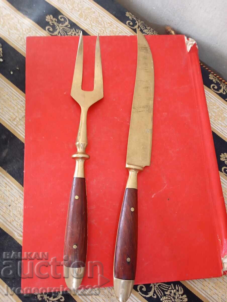 Tacâmuri vintage pentru servire