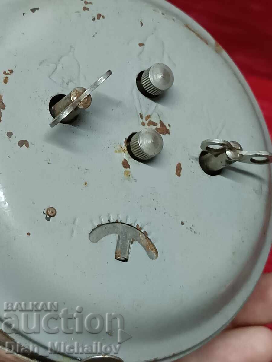 Licitație Ceas deșteptător Iantar Licitație Ceas deșteptător Iantar