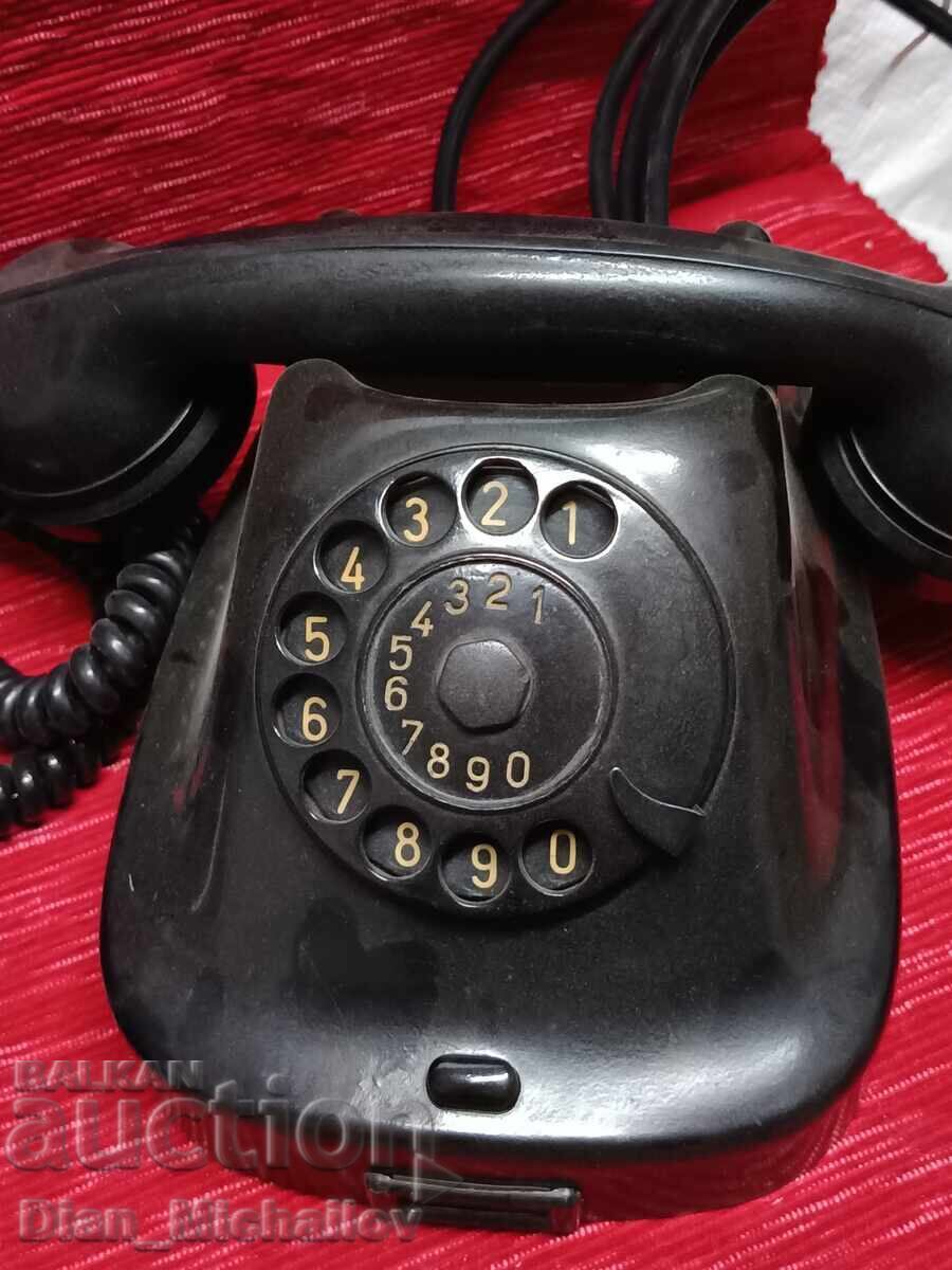 Telefon din bachelită