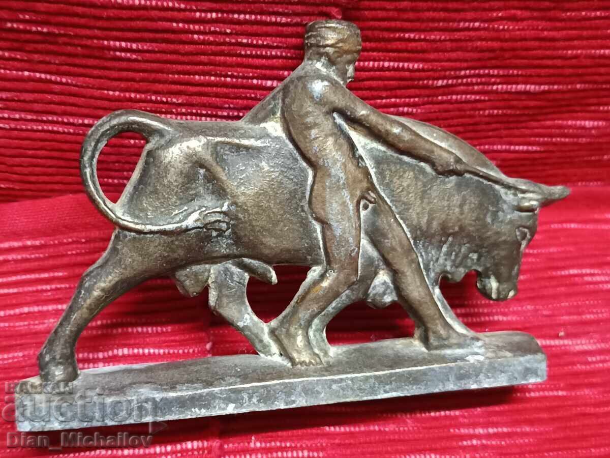 Statuetă din bronz scenă mitologică Hercule și taurul cu preț € 40.00 | 78.23 BGN Statuetă din bronz scenă mitologică Hercule și taurul cu preț € 40.00 | 78.23 BGN