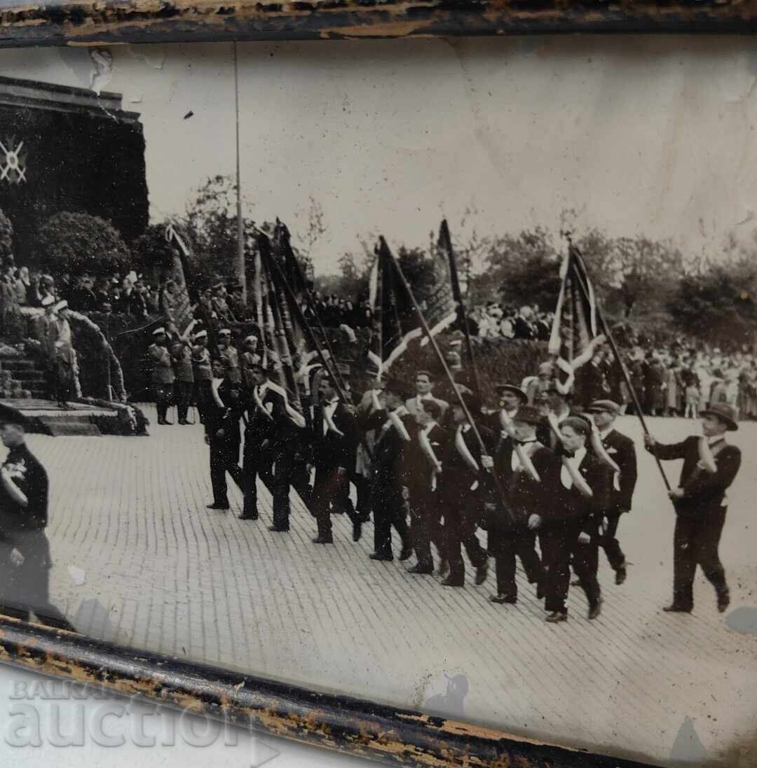 Livrarea ȚARUL BORIS AL III-LEA PARADĂ DRAPEL VECHE POZĂ FOTOGRAFIE RAMĂ