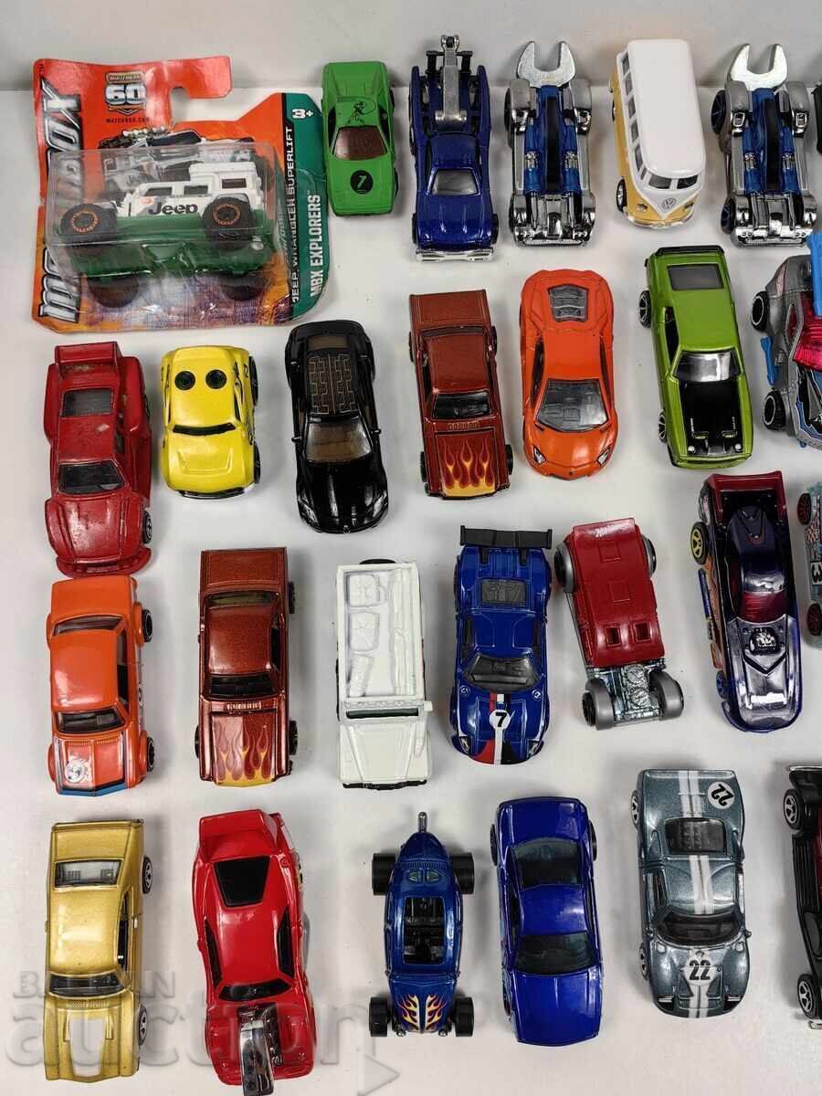 Licitație LOT MAȘINUȚE MATCHBOX HOTWHEELS HOT WHEELS ALTELE