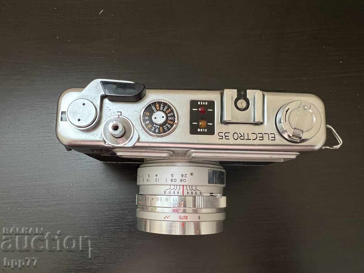 Стар фотоапарат  3 с цена € 34.33 | 67.14 лв.