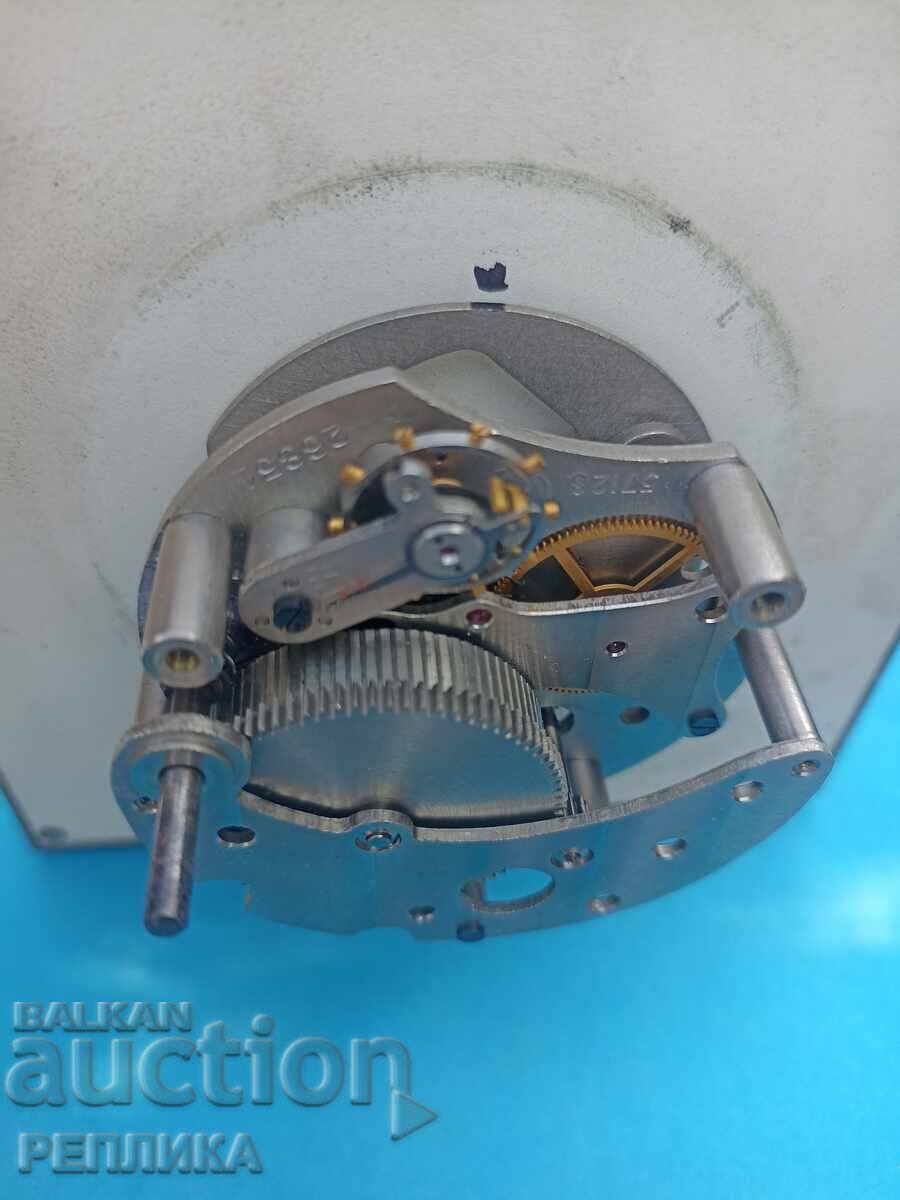 Delivery of Desk clock