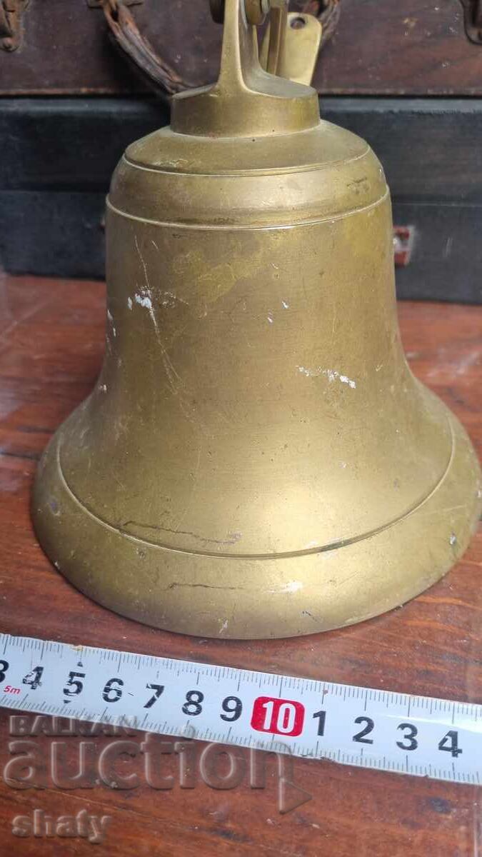 Delivery of A large bronze bell