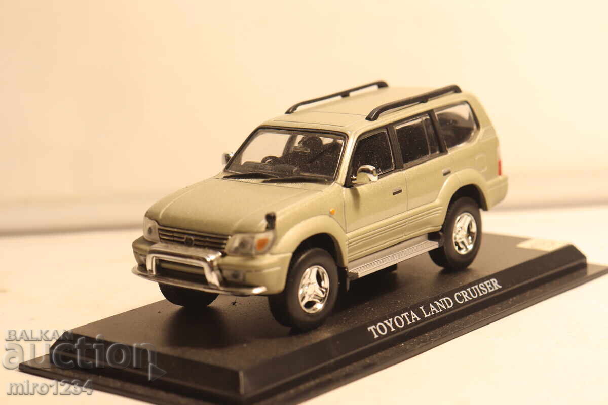 Аукцион 1/43  TOYOTA LAND  CRUSER  КОЛИЧКА  ИГРАЧКА    МОДЕЛ